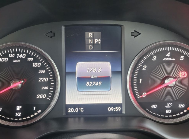 Mercedes-Benz C-Class C200 Coupe Auto
