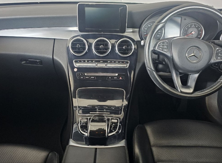 Mercedes-Benz C-Class C200 Coupe Auto