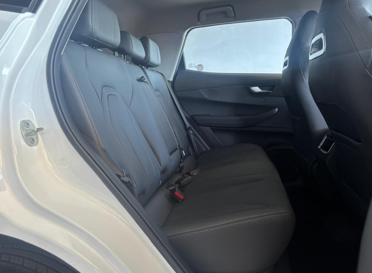 Chery Tiggo Cross 1.5 LiT Auto