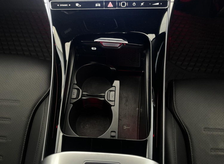 Mercedes-Benz C-Class C200 AMG Line