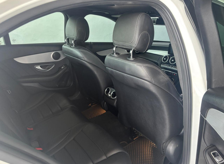 Mercedes-Benz C-Class C200