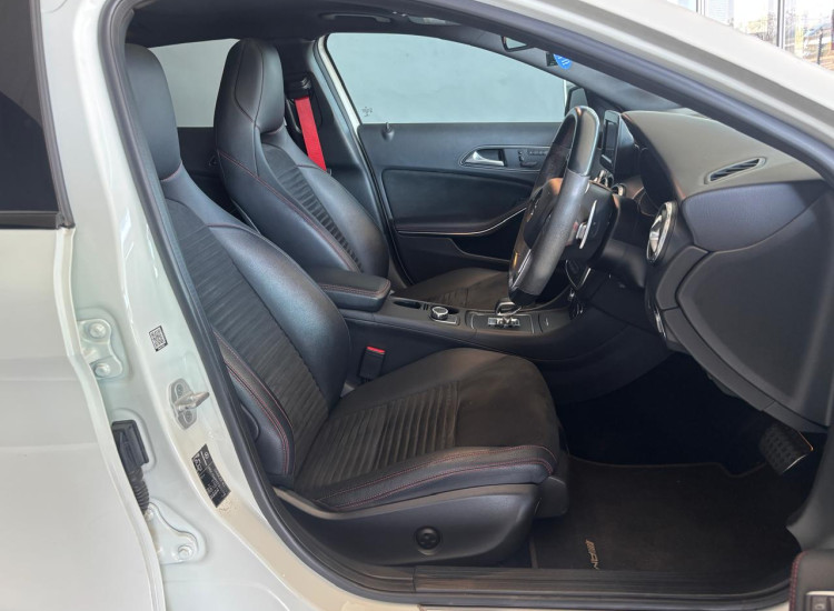Mercedes-Benz GLA45 AMG 4Matic