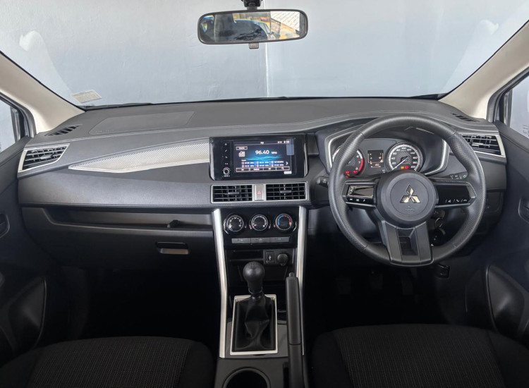 Mitsubishi Xpander 1.5 Manual