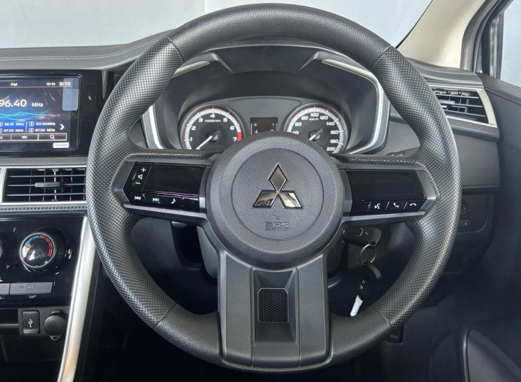 Mitsubishi Xpander 1.5 Manual