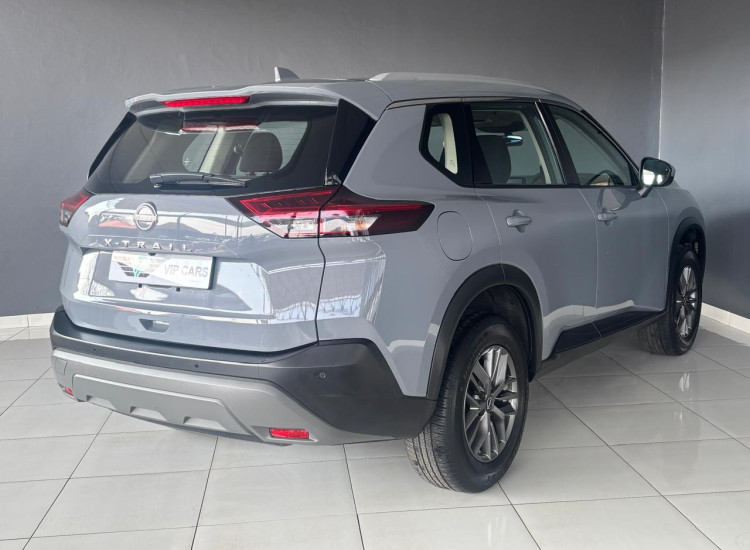 Nissan X-Trail 2.5 Visia