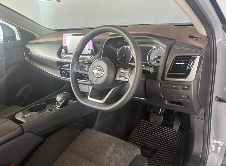 Nissan X-Trail 2.5 Visia