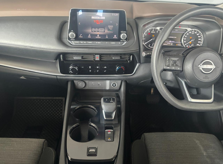 Nissan X-Trail 2.5 Visia