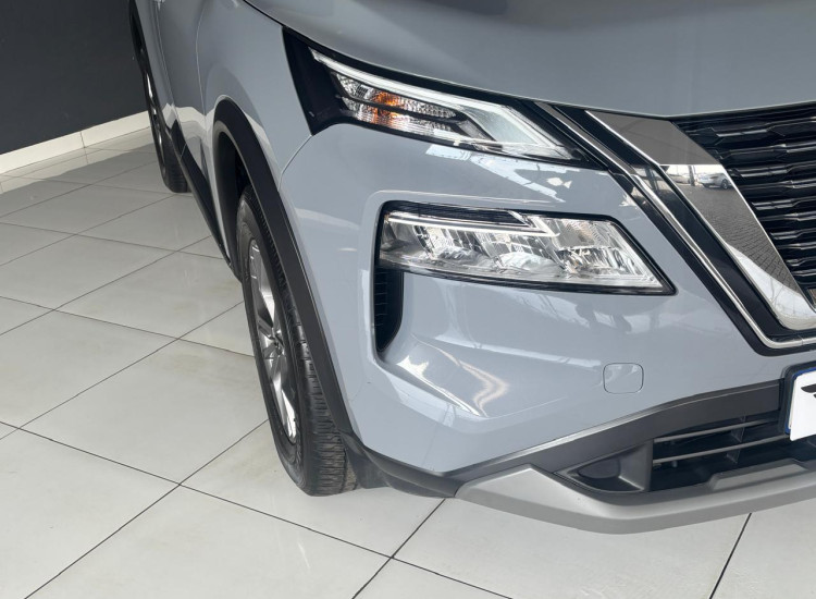 Nissan X-Trail 2.5 Visia