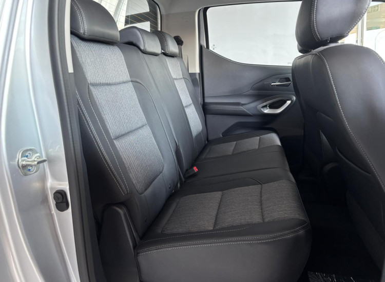 Peugeot Landtrek 1.9TD Double Cab Allure