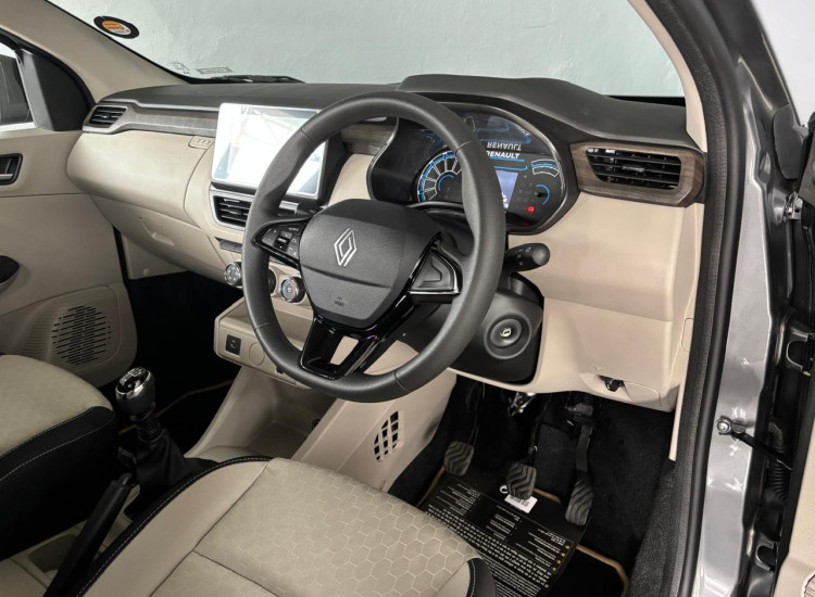 Renault Triber 1.0 Techno