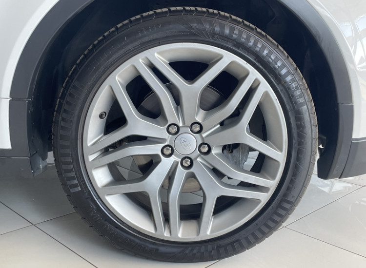 Land Rover Range Rover Evoque HSE Dynamic SD4