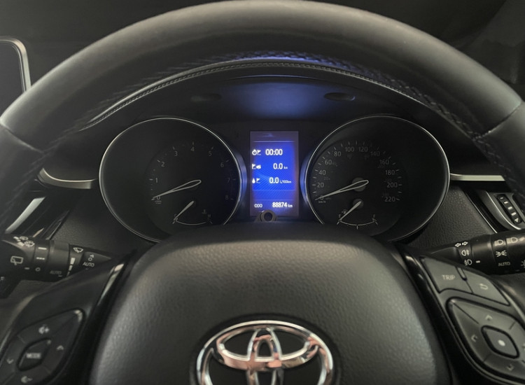 Toyota C-HR 1.2T Plus Auto
