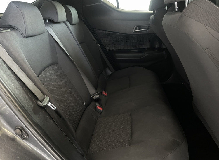 Toyota C-HR 1.2T Plus Auto