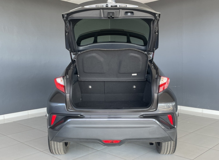 Toyota C-HR 1.2T Plus Auto