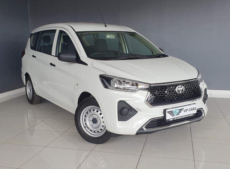  Toyota Rumion 1.5 S