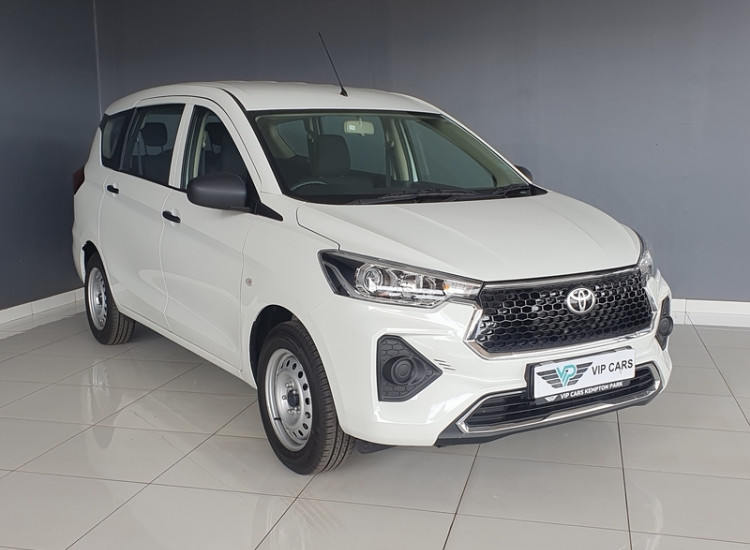  Toyota Rumion 1.5 S