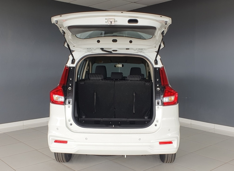 Toyota Rumion 1.5 S