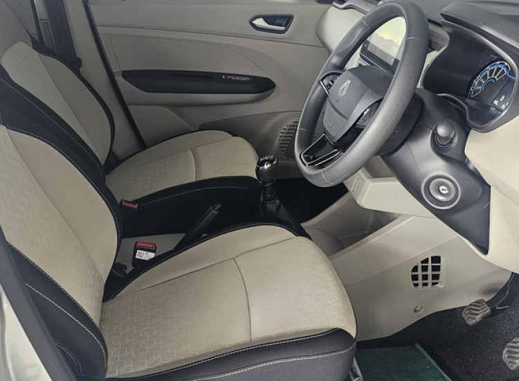 Renault Triber 1.0 Techno