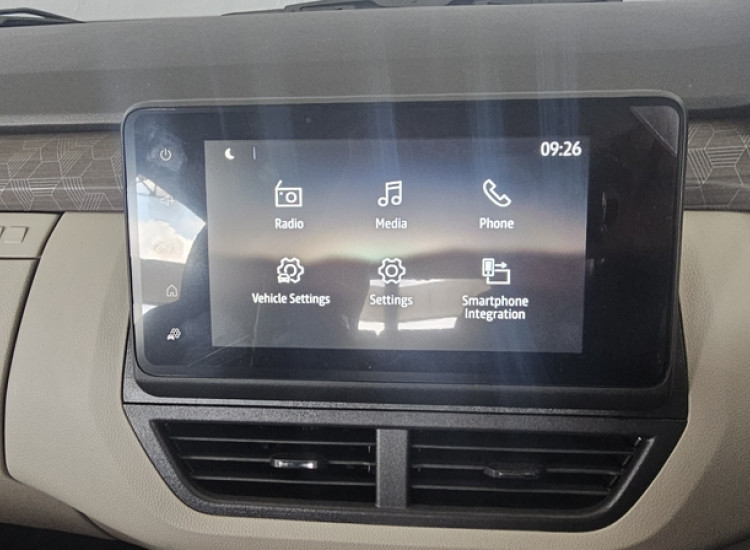 Renault Triber 1.0 Techno