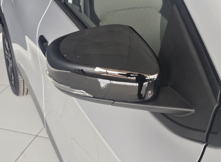 Renault Triber 1.0 Techno